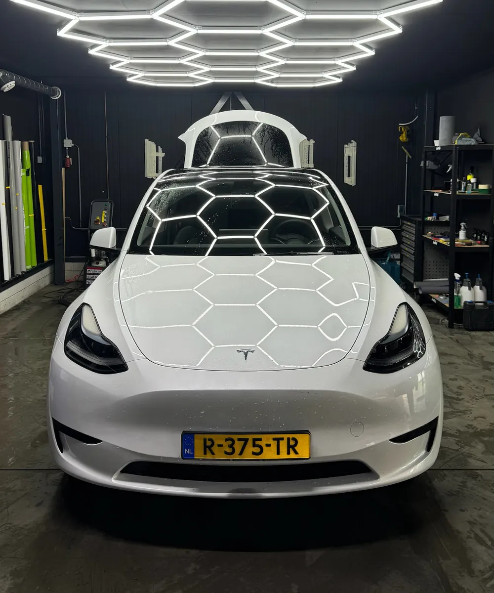 TESLA MODEL Y 2022 Voor